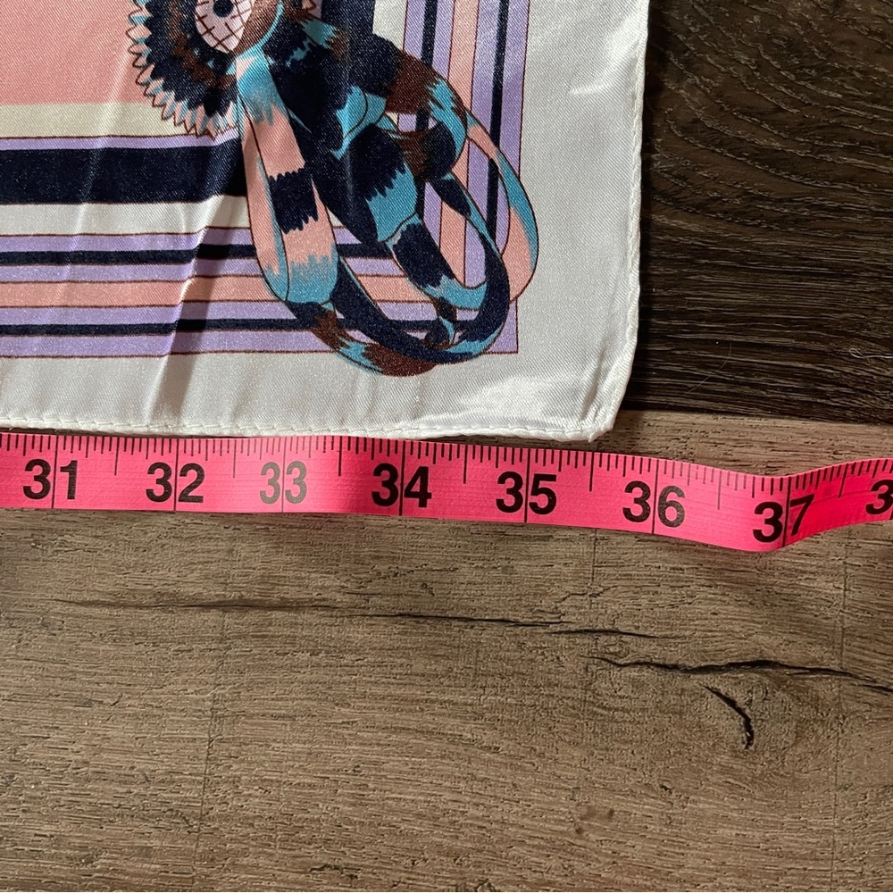 100% Silk Horse Motifs Purple and Pink Scarf - Picture 4 of 4